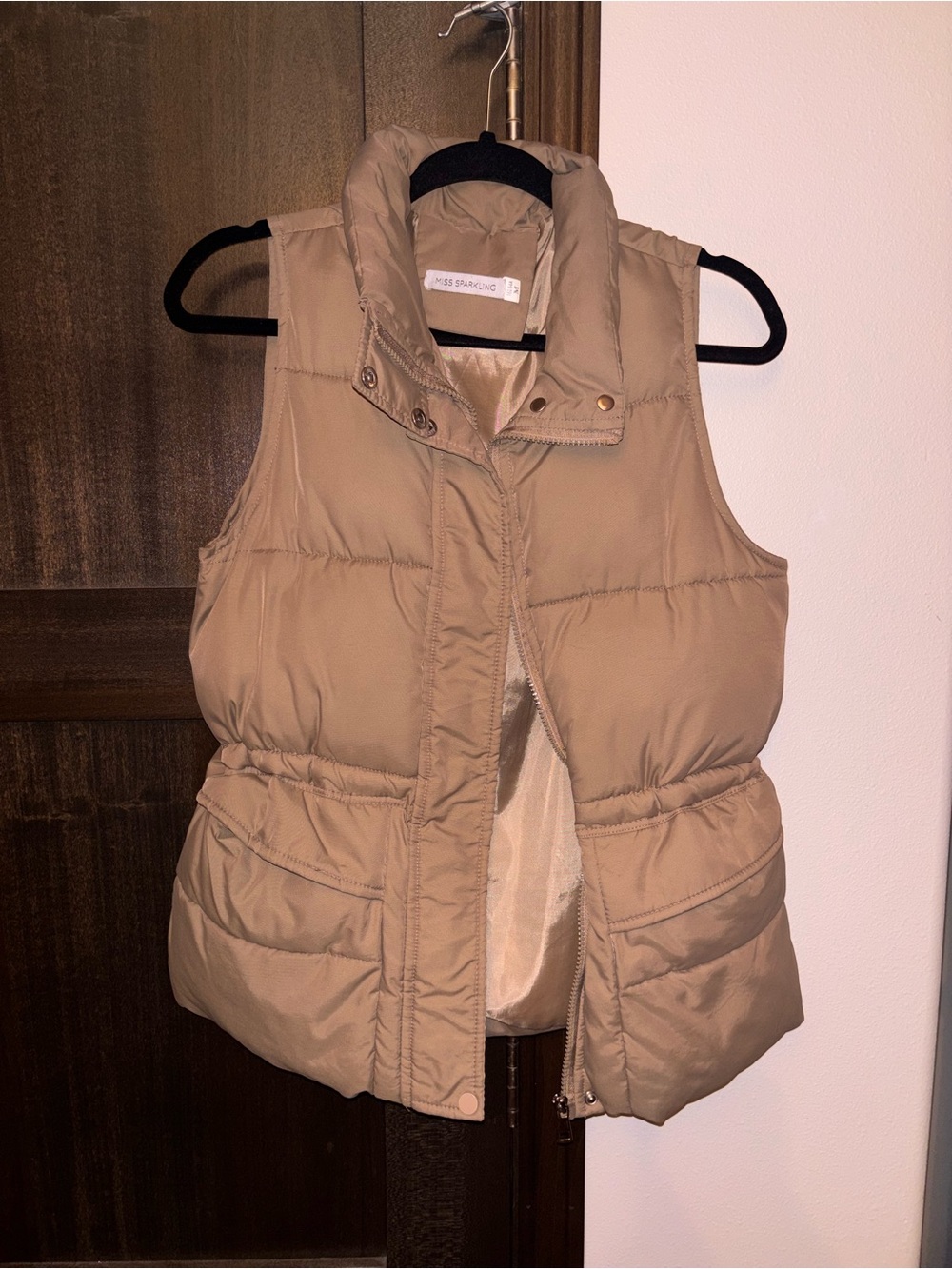 Sleeveless Quilted Vest in Taupe